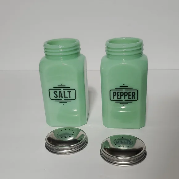 Jadeite Salt and Pepper Shakers - Picture 2 of 5